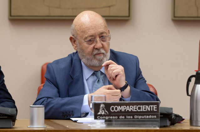 El presidente del Centro de Investigaciones Sociológicas (CIS), José Félix Tezanos, comparece en Comisión Constitucional del Congreso, a 11 de septiembre de 2024, en Madrid (España).