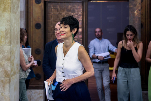 Archivo - La ministra de Inclusión, Seguridad Social y Migraciones, Elma Saiz