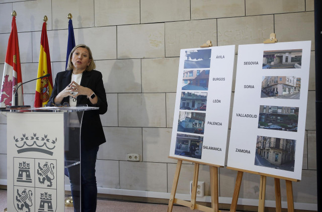 La vicepresidenta de la Junta y consejera de Familia e Igualdad de Oportunidades de la Junta, Isabel Blanco, presenta los locales en cada provincia de atención a víctimas de agresiones sexuales