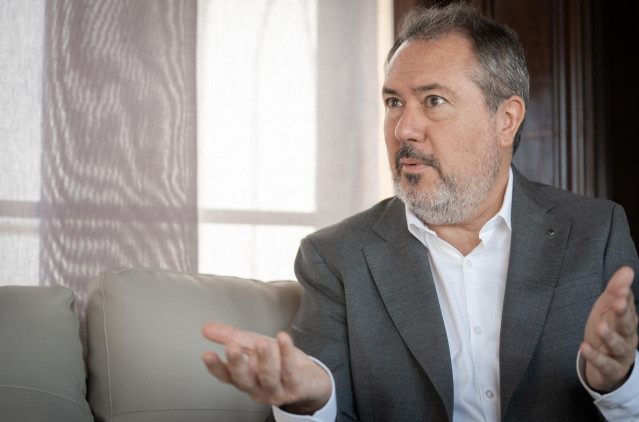 El secretario general del PSOE-A, Juan Espadas, durante la entrevista concedida a Europa Press. A 13 de septiembre de 2024, en Sevilla (Andalucía, España).