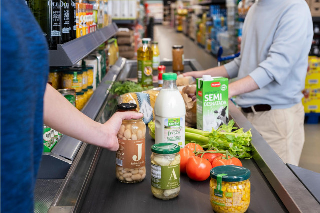 Archivo - Productos de Aldi en el supermercado