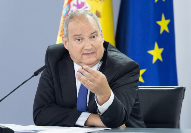 El ministro de Industria y turismo, Jordi Hereu, durante una rueda de prensa posterior al Consejo de Ministros, en el Palacio de La Moncloa, a 3 de septiembre de 2024, en Madrid (España).