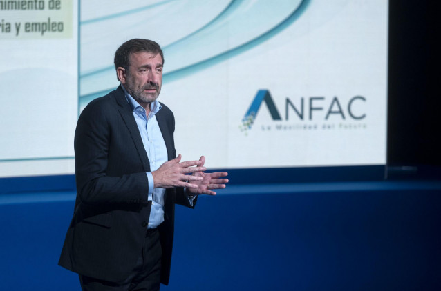 Archivo - El director general de la Asociación Española de Fabricantes de Automóviles y Camiones (ANFAC), José López-Tafall, interviene durante la tercera edición del Foro ANFAC, en el Palacio de Linares, a 21 de febrero de 2023, en Madrid (España).