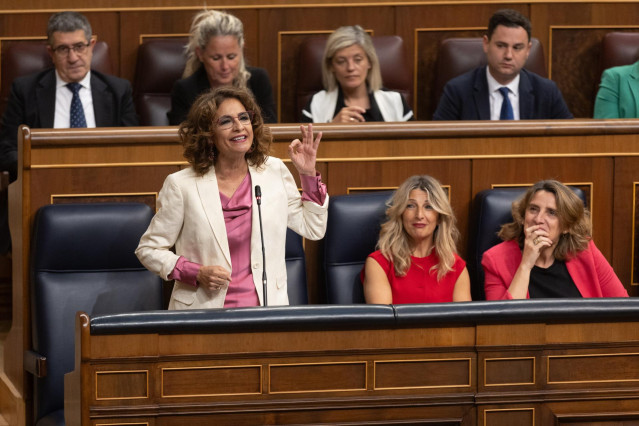 Archivo - La vicepresidenta primera del Gobierno, ministra de Hacienda y vicesecretaria general del PSOE, María Jesús Montero, interviene durante una sesión de control, en el Congreso de los Diputados, a 12 de junio de 2024, en Madrid (España). Durante el