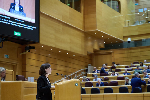 La senadora, Sara Bailac, del grupo parlamentario Esquerra Republicana - Euskal Herria Bildu, durante una sesión plenaria, en el Senado, a 25 de septiembre de 2024, en Madrid (España). Durante el pleno se ha realizado una moción por la que se reprueba al