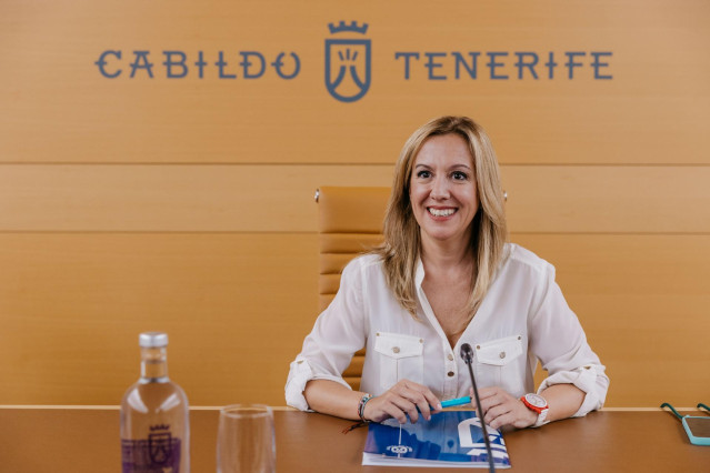 La presidenta del Cabildo de Tenerife, Rosa Dávila