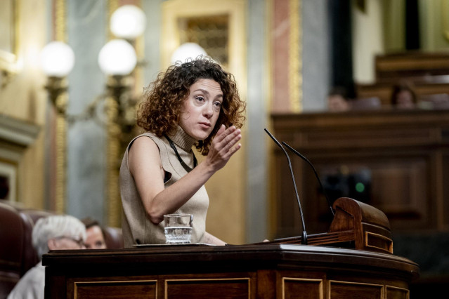 La portavoz de Sumar en el Congreso, Aina Vidal, interviene durante una sesión plenaria en el Congreso de los Diputados, a 26 de septiembre de 2024, en Madrid (España).