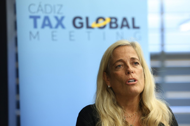 La consejera de Economía, Hacienda y Empleo, Rocío Albert, participa en Tax Global Meeting