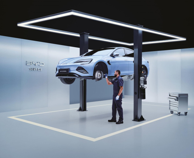 Mantenimiento de un vehículo de BYD