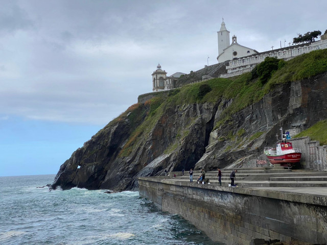 Archivo - Pescadores en Luarca.