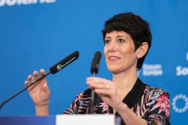 La ministra de Inclusión, Seguridad Social y Migraciones, Elma Saiz, durante el desayuno organizado por Nueva Economía Fórum