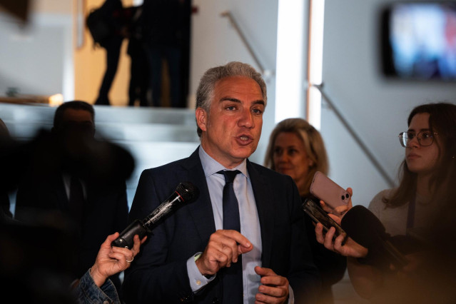 Archivo - El vicesecretario de Coordinación Autonómica y Local del PP, Elías Bendodo, en el Congreso de los Diputados, a 10 de junio de 2024, en Madrid (España).