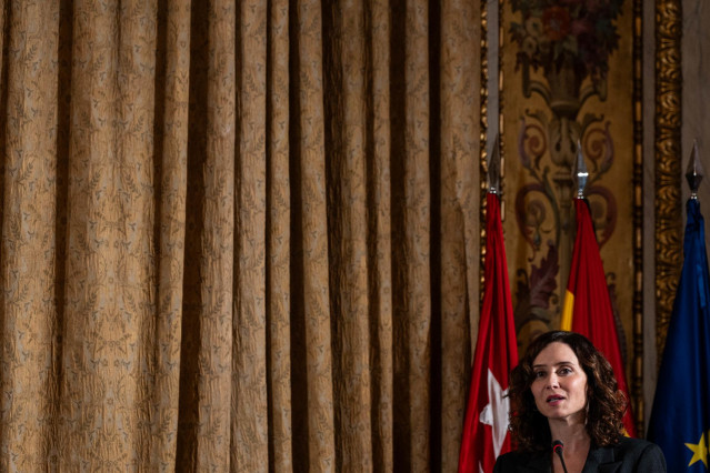 La presidenta de la Comunidad de Madrid, Isabel Díaz Ayuso, interviene durante la ceremonia de la VIII edición del Premio Pyme del Año de Madrid, a 3 de octubre de 2024, en Madrid (España). Se trata de un reconocimiento que pretende dar visibilidad a la l