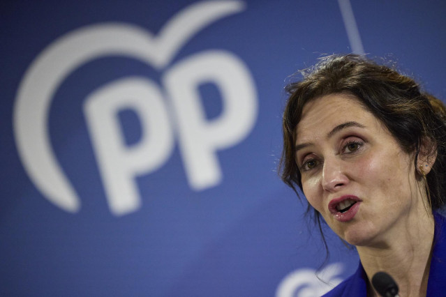Imagen de recurso de la presidenta de la Comunidad de Madrid y del PP de Madrid, Isabel Díaz Ayuso, durante la inauguración de la sede del PP de Boadilla del Monte.