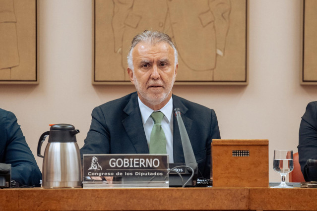 Archivo - El ministro de Política Territorial y Memoria Democrática, Ángel Víctor Torres, comparece durante una comisión, en el Congreso de los Diputados, a 20 de marzo de 2024, en Madrid (España). Durante la comparecencia, el ministro ha informado sobre