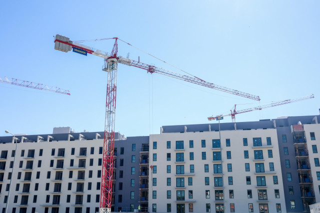 Viviendas en construcción, a 10 de septiembre de 2024, en Madrid (España).