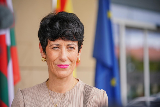 La ministra de Inclusión, Seguridad Social y Migraciones, Elma Saiz, en Vitoria.