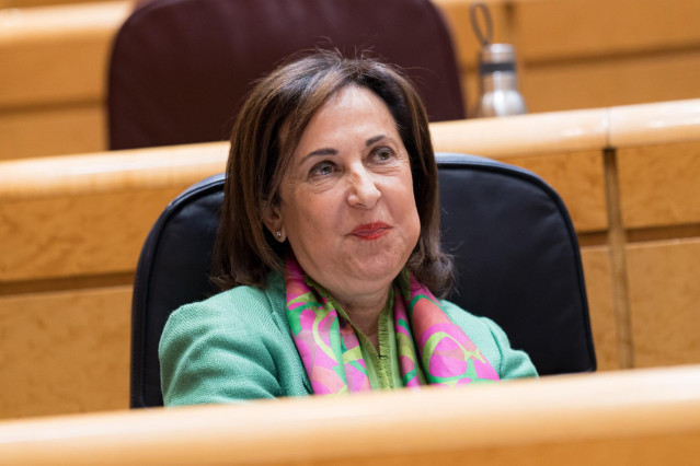Archivo - La ministra de Defensa, Margarita Robles, durante una sesión plenaria, en el Senado, en Madrid (España).