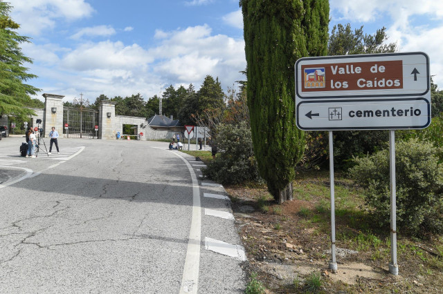 Archivo - Entrada al Valle de Cuelgamuros, a 12 de junio de 2023, en Madrid (España). El Gobierno ha iniciado hoy los trabajos para exhumar a las víctimas de la Guerra Civil en el Valle de Cuelgamuros para dar cumplimiento a la Ley de Memoria Democrática.