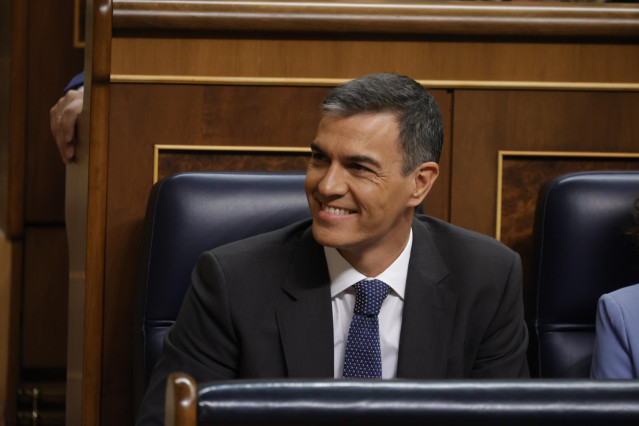 El presidente del Gobierno, Pedro Sánchez, durante una sesión de control al Gobierno, en el Congreso de los Diputados, a 9 de octubre de 2024, en Madrid (España).