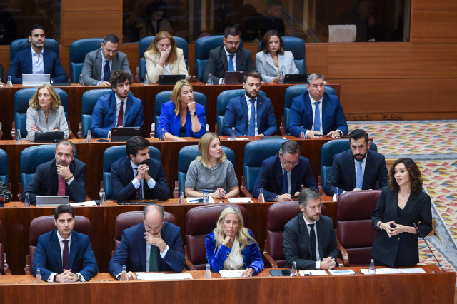La presidenta de la Comunidad de Madrid, Isabel Díaz Ayuso, durante una sesión plenaria en la Asamblea de Madrid