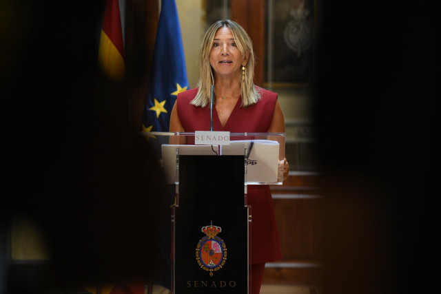 Archivo - La portavoz del PP en el Senado, Alicia García, durante una rueda de prensa en el Senado, a 28 de agosto de 2024, en Madrid (España).