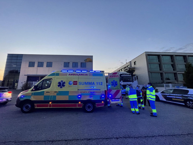 Archivo - Foto de recursos de una ambulancia.