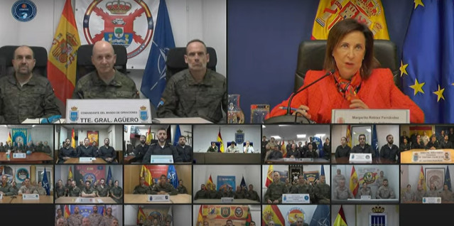 La ministra de Defenda, Margarita Robles, agradece a las tropas españolas su 