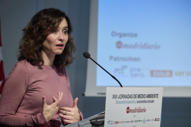 La presidenta de la Comunidad de Madrid, Isabel Díaz Ayuso, clausura el primer día de las XXII Jornadas de Medio Ambiente organizadas por Madridiario a 14 de octubre de 2024, en Madrid (España).