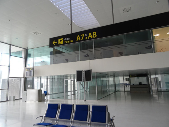 Archivo - Aeropuerto De Ciudad Real