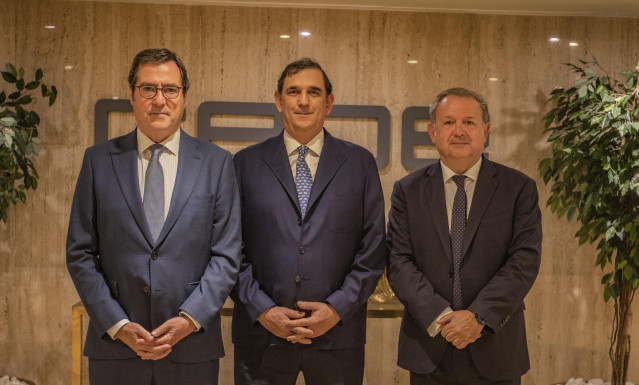 Empresarios y agencias de inversión de Perú destacan oportunidades de negocio en el país andino