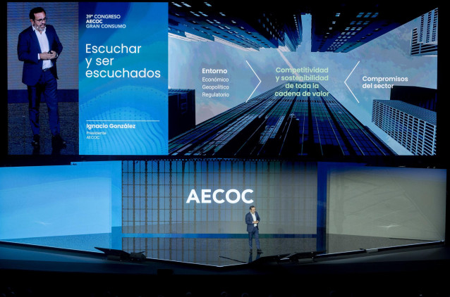 El presidente de Aecoc, Ignacio González, durante el 39º Congreso AECOC de Gran Consumo, en la Feria de Madrid Ifema