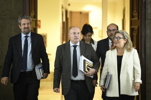 El portavoz del PP en el Congreso, Miguel Tellado, a su llegada a una reunión de la Junta de Portavoces, a 15 de octubre de 2024, en Madrid (España).