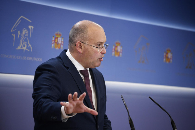 El portavoz del PP en el Congreso, Miguel Tellado, durante una rueda de prensa en el Congreso. (Foto de archivo).