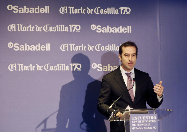 El Ministro de Economía, Comercio y Empresa, Carlos Cuerpo, interviene durante un encuentro de El Norte de Castilla, en Valladolid.