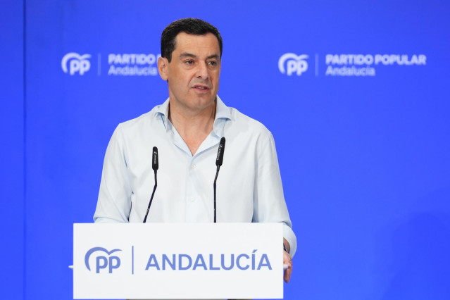 Archivo - El presidente del Partido Popular Andaluz (PP-A) y de la Junta de Andalucía, Juanma Moreno, en una foto de archivo en un acto del PP-A.