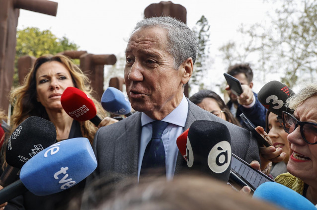 Archivo - El expresidente de la Generalitat valenciana y exministro Eduardo Zaplana