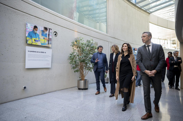 Archivo - (I-D) El director de emergencias y seguridad Madrid 112, Pedro Ruiz;la alcaldesa de Pozuelo, Paloma Tejero; la presidenta de la Comunidad de Madrid, Isabel Díaz Ayuso y el consejero de Medio Ambiente de la CAM, Carlos Novillo, durante su visita