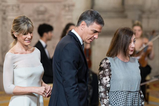 Archivo - Imagen de recurso de la mujer del presidente del Gobierno (i), Begoña Gómez, y el presidente del Gobierno, Pedro Sánchez.