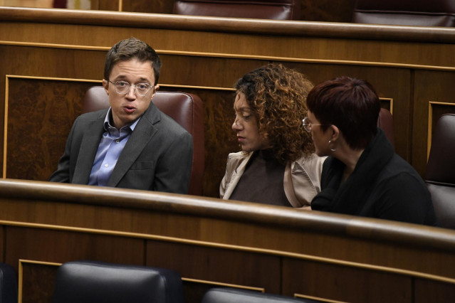 El diputado de Sumar Iñigo Errejón interviene durante una sesión de control al Gobierno, en el Congreso de los Diputados, a 23 de octubre de 2024, en Madrid (España).