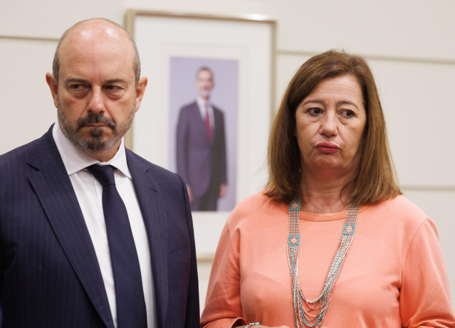 Archivo - El presidente del Senado, Pedro Rollán y la presidenta del Congreso de los Diputados, Francina Armengol, a su llegada a la reunión de presidentes de la COSAC en el Senado, a 18 de septiembre de 2023, en Madrid (España).