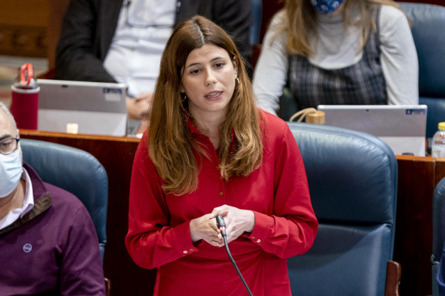 Archivo - La diputada de Más Madrid, Loreto Arenillas Gómez, interviene en una sesión del pleno de la Asamblea de Madrid, a 3 de marzo de 2022, en Madrid (España).  En el pleno, donde han abordado cuestiones relativas a la salud mental, el gobierno de la