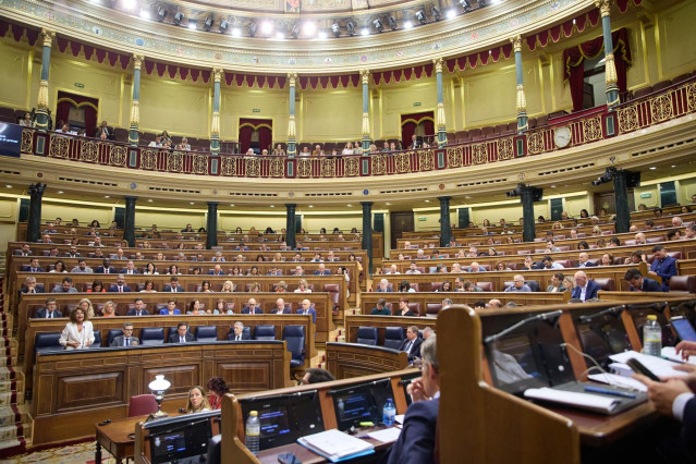 Archivo - Vista general de una sesión de sesión de control al Gobierno, en el Congreso de los Diputados, a 18 de septiembre de 2024, en Madrid (España).