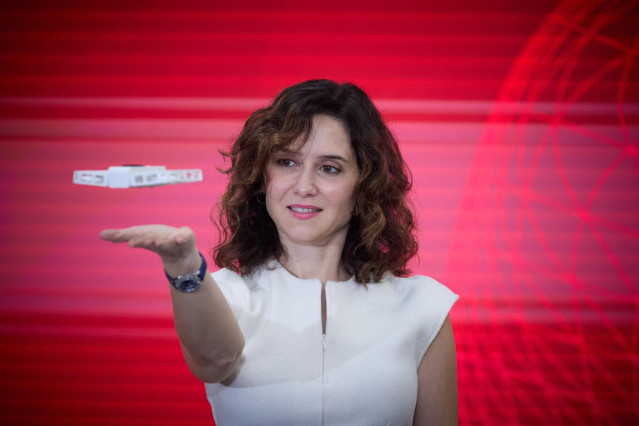 La presidenta de la comunidad de Madrid, Isabel Díaz Ayuso, durante la inauguración de Digitaliza Madrid, en el Centro de Innovación Digitaliza, a 24 de octubre de 2024, en Madrid (España).