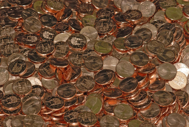 Archivo - Monedas de euro.