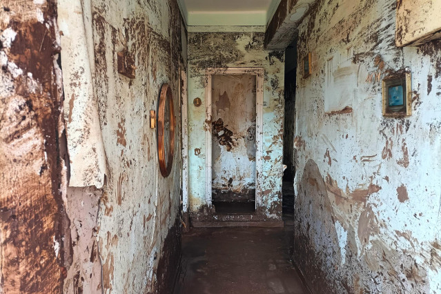 Interior de una vivienda afectada por la DANA.