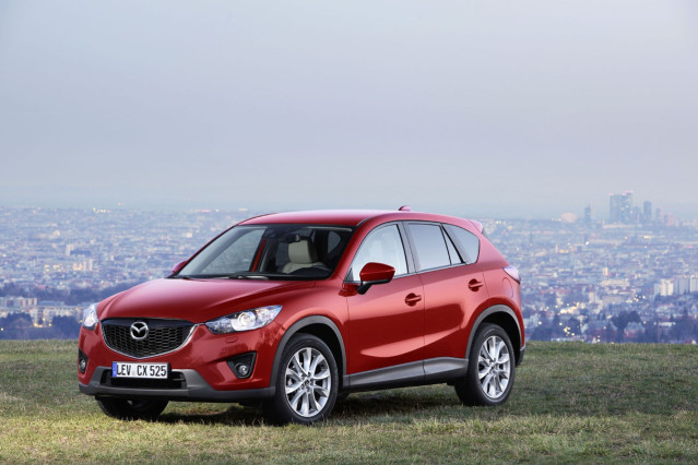 Archivo - Mazda gana 213 millones en la primera mitad de su año fiscal, un 67% menos, aunque con ingresos 