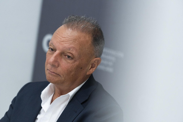Archivo - Imagen de archivo del presidente de la Confederación Empresarial de la Comunitat Valenciana (CEV), Salvador Navarro, durante una entrevista para Europa Press.