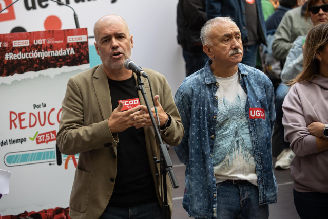 Archivo - El secretario general de CCOO, Unai Sordo,y el secretario general de UGT, Pepe Álvarez, en una imagen de archivo.