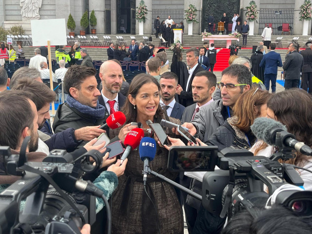La portavoz socialista del Ayuntamiento de Madrid, Reyes Maroto, en la catedral de la Almudena